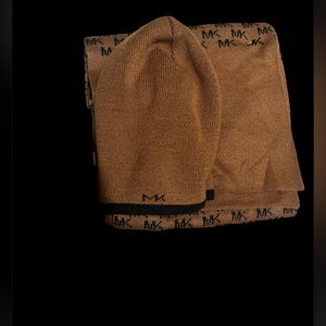 NWOT Michael Kors Scarf and Hat Set
